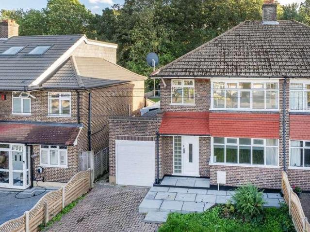 House for sale in London Borough of Bromley, Greater London