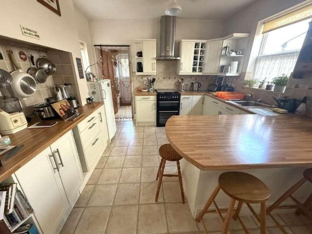 House for sale in Hulham, Budlake
