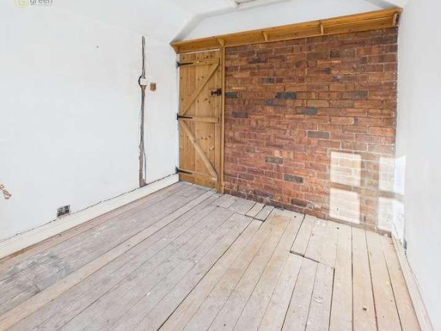 House for sale in Kettlebrook, Staffordshire