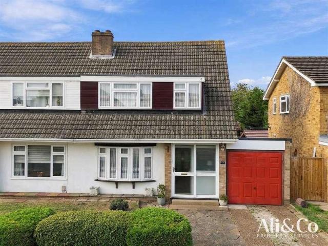 House for sale in Little Thurrock, Grays