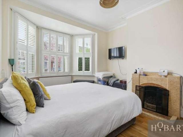 House for sale in Scotch Estate, Greater London