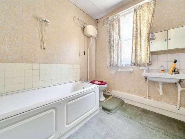 House for sale in Horn Park, Greater London