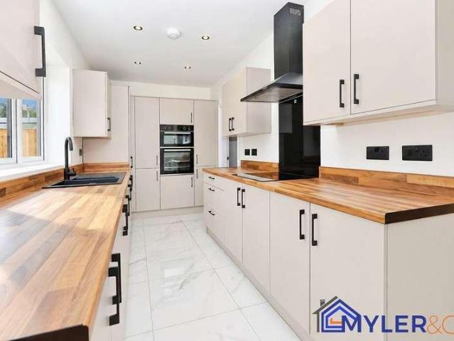 House for sale in Upton Rocks, Widnes