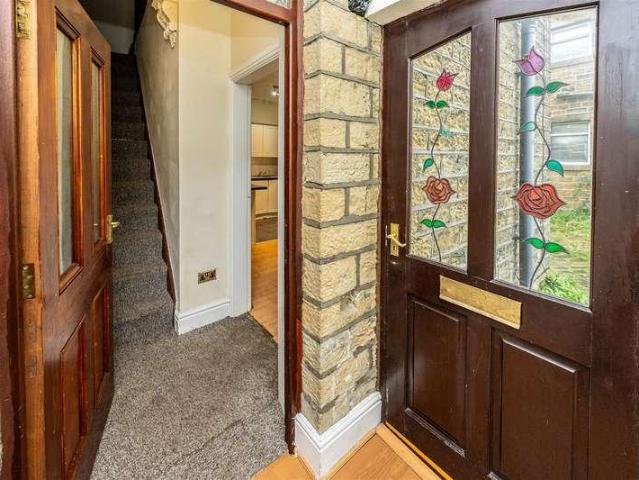 House for sale in Huddersfield, Birchencliffe