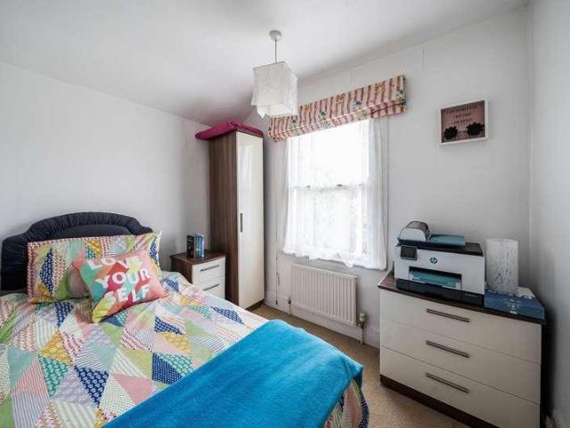 House for sale in St Albans, Five Acres
