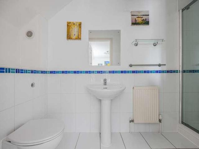 House for sale in Ashton Keynes, Wiltshire