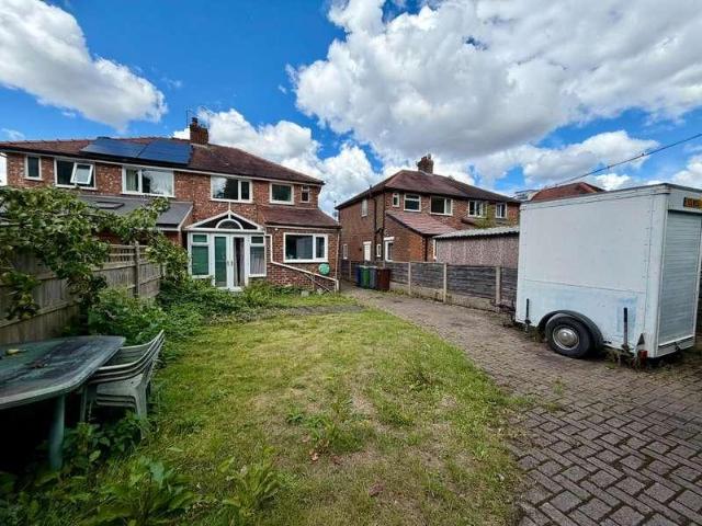 House for sale in Georgia, Greater Manchester