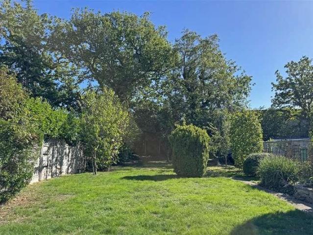 House for sale in Red Hill, Surrey
