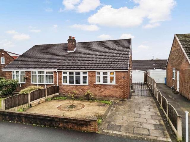 House for sale in Wilderspool, Warrington