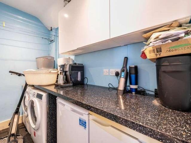 House for sale in Watford Rural, Batchworth