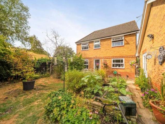House for sale in Ladygrove, Berrick Salome