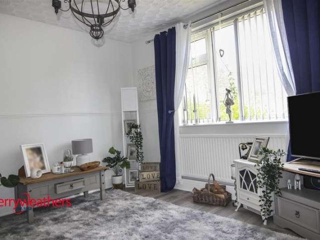 House for sale in Rotherham, Clifton