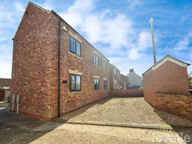 House for sale in Costhorpe, East Midlands