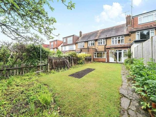 House for sale in London Borough of Ealing, Perivale