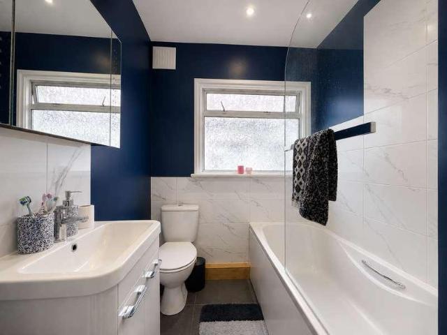 House for sale in Alton Barnes, Essex