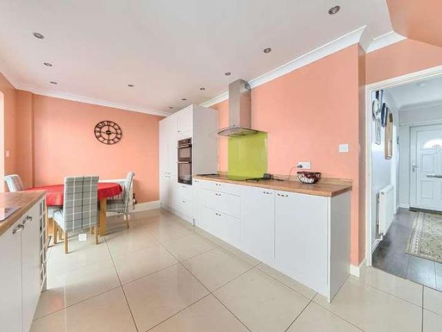 House for sale in Spring Vale, Hampshire