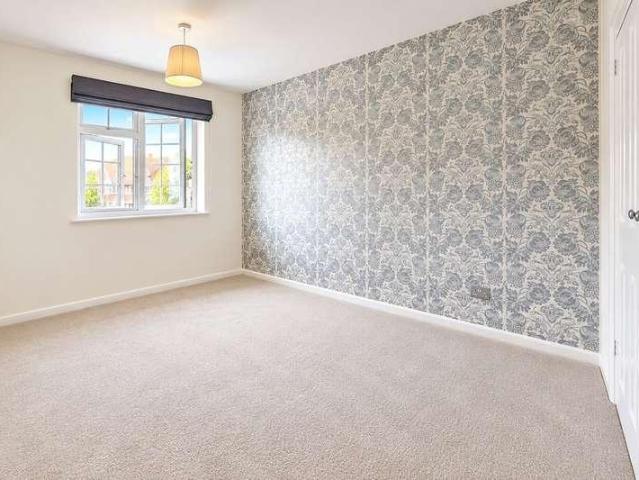House for sale in Mount Hermon, Woking