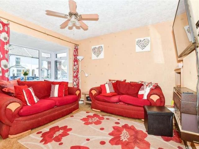 House for sale in Snodland, Bourne Vale