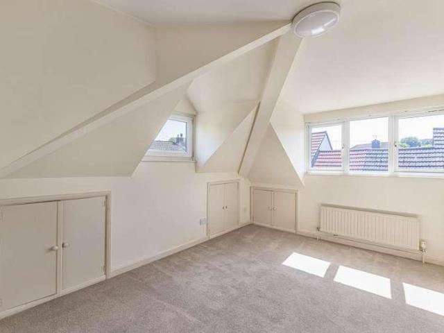 House for sale in The Butts, Kent