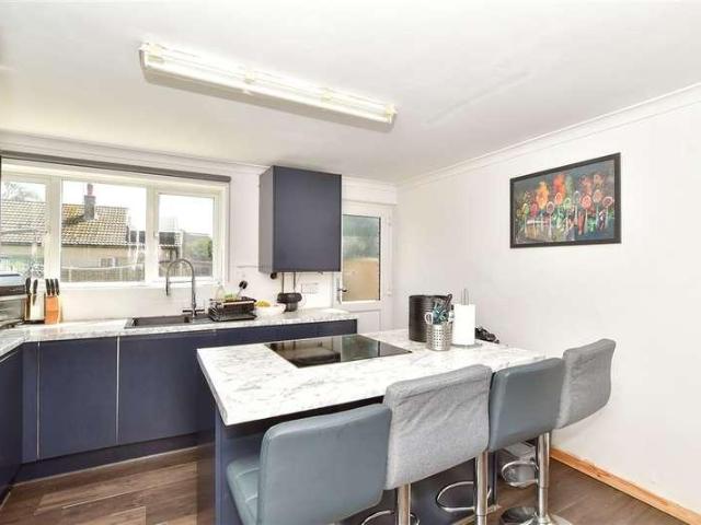 House for sale in Laindon, Essex