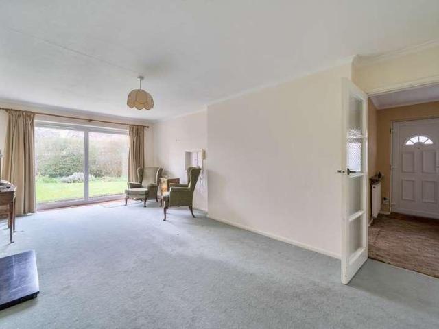 House for sale in Stoke D'Abernon, Blackhills