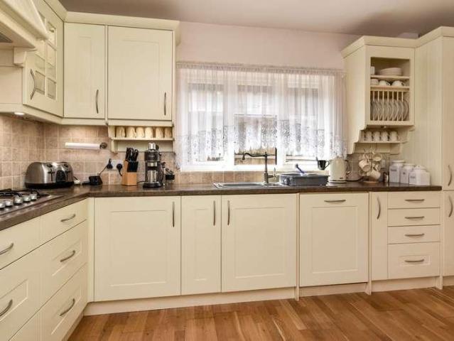 House for sale in North Shoebury, Alton Barnes