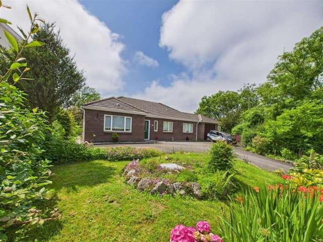House for sale in Kidwelly, Wales