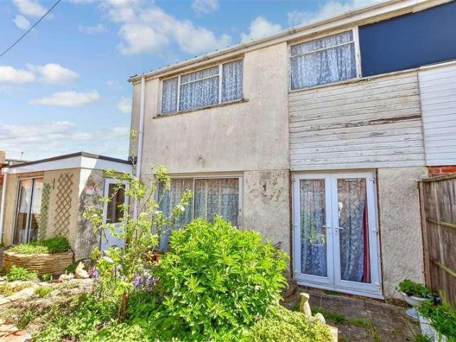 House for sale in Spring Vale, Hampshire