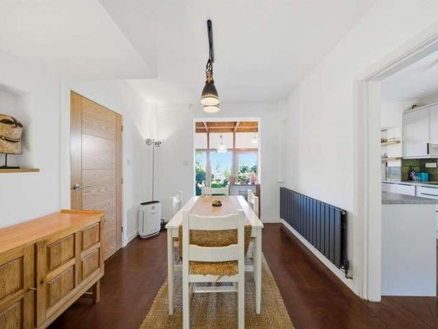 House for sale in London Borough of Lewisham, Forest Hill