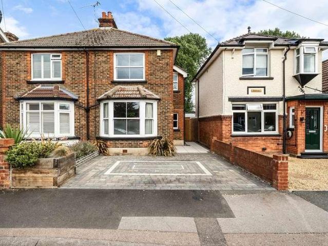 House for sale in Meath Green, Reigate and Banstead