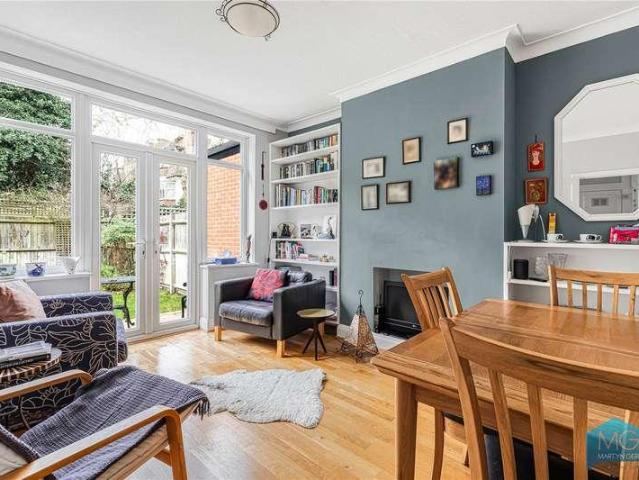 House for sale in Finchley, Greater London