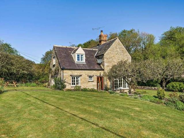 House for sale in Fossebridge, Gloucestershire