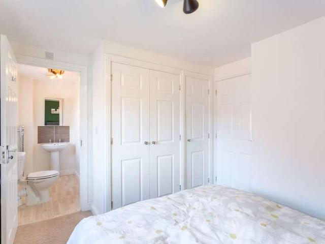 House for sale in Barton In Fabis, East Midlands