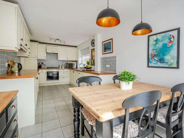 House for sale in Wanborough, Westborough