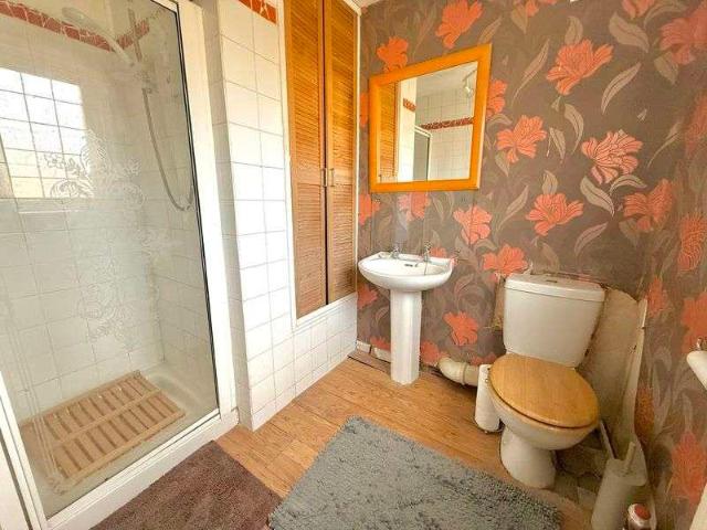 House for sale in Caddington, Bedfordshire