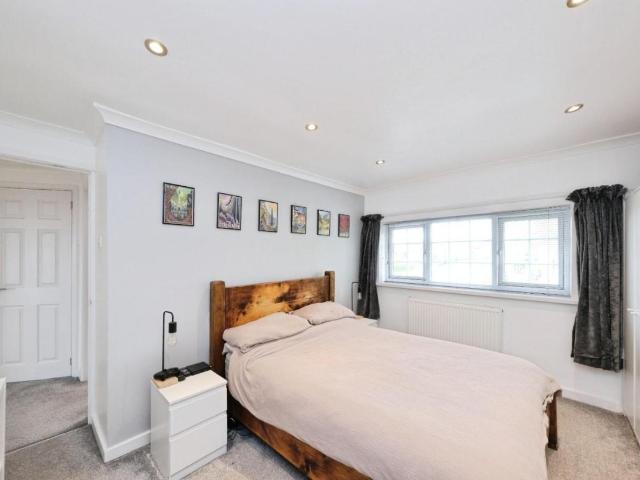 House for sale in Hackenthorpe, South Yorkshire