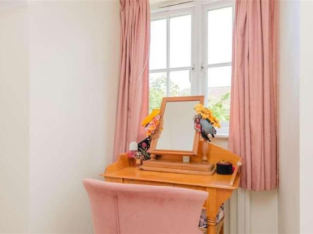 House for sale in The Butts, Kent