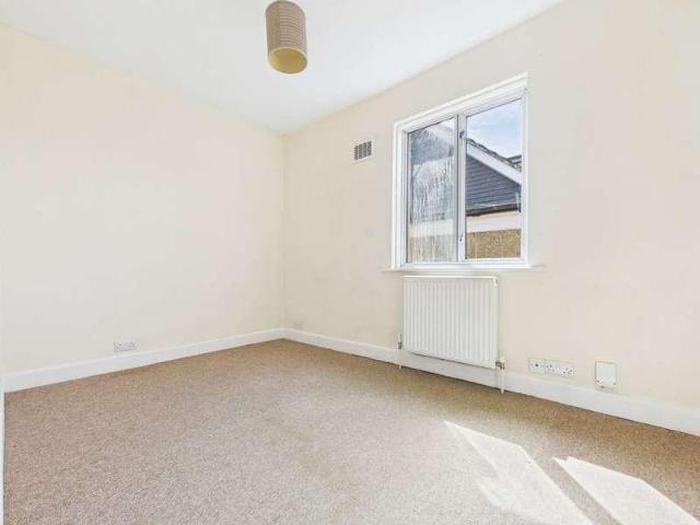 House for sale in Fishersgate, West Sussex