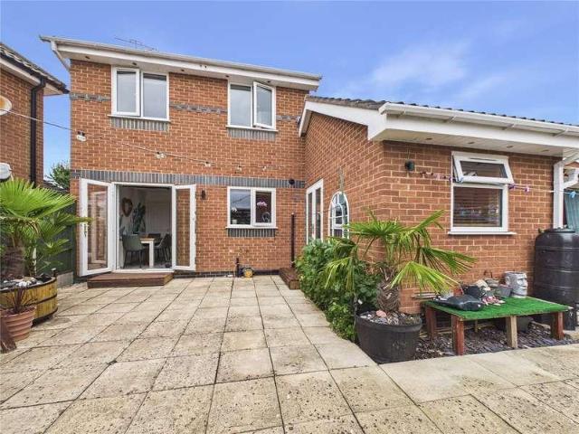 House for sale in Crookhill, Worcestershire