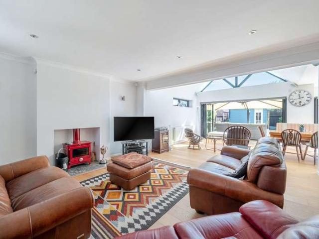 House for sale in Lower Halliford, Surrey