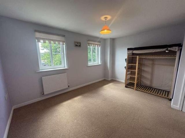 House for sale in Llantarnam, Wales