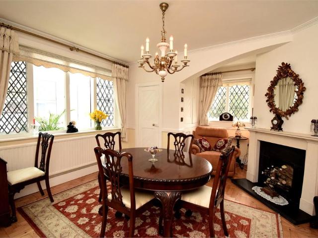 House for sale in The Butts, Kent