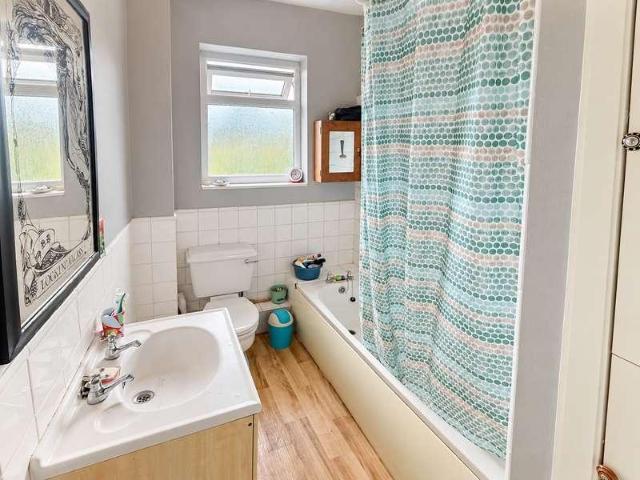House for sale in Wollaston, Amblecote