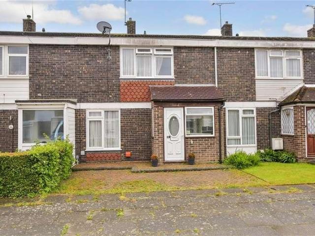 House for sale in Lee Chapel, Essex