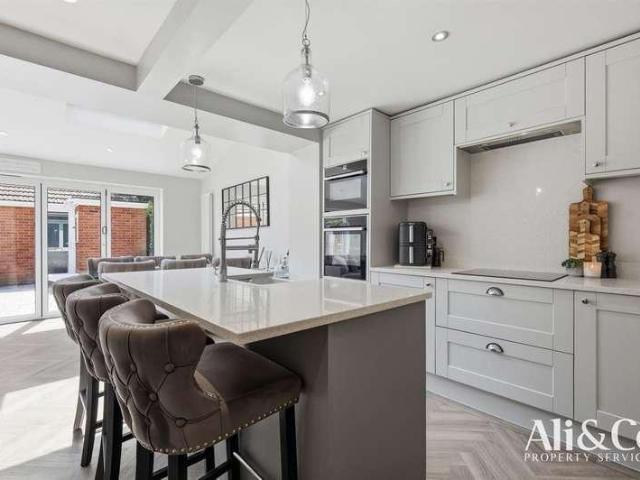 House for sale in Chadwell St Mary, Essex
