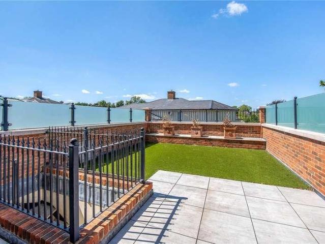 House for sale in Hampshire