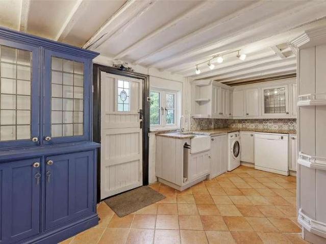 House for sale in Chipping Hill, Essex