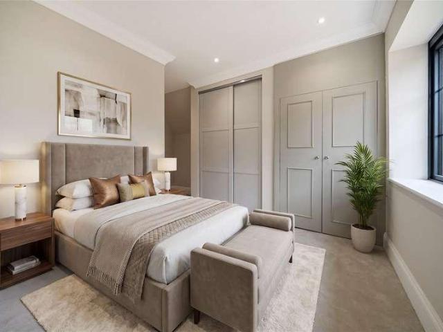 House for sale in Tyttenhanger, Five Acres