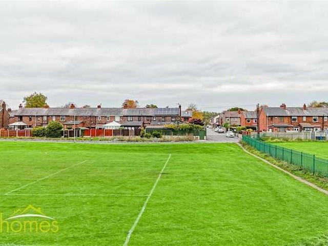 House for sale in Marsland Green, Wigan