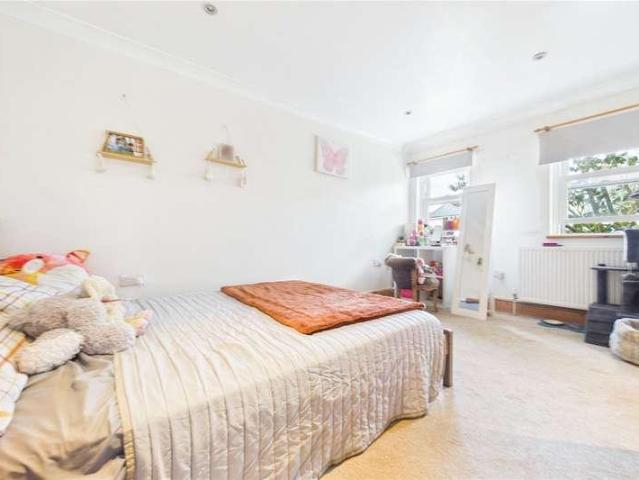 House for sale in Burghfield Common, West Berkshire